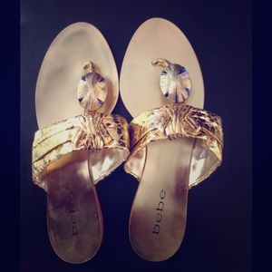 🌺Gold Bebe sandals🌺