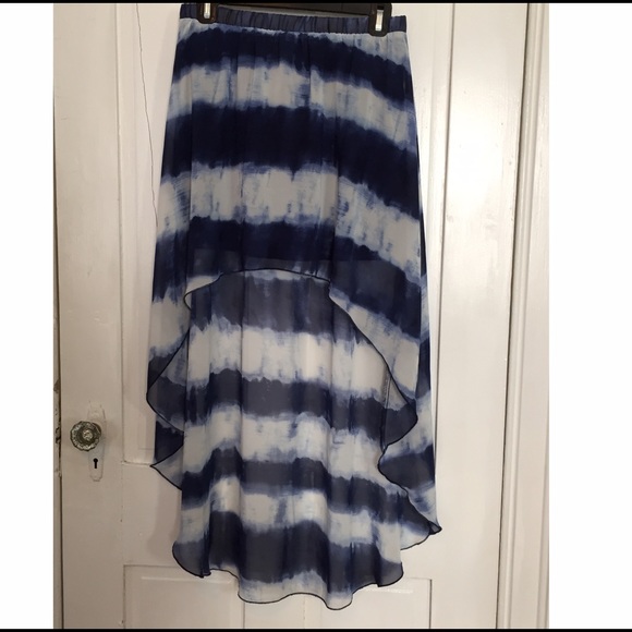 Forever 21 hi-Lo blue/white skirt