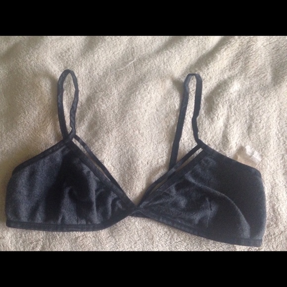 Brandy Melville cut-out bralette!!