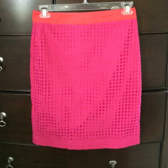 Orange and pink eyelet lace pencil skirt - Picture 2 of 4