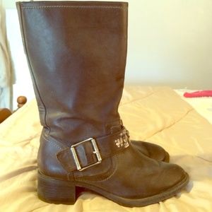 Super Cute Simply Vera By Vera Wang Jeweled Boots