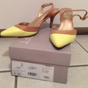 Ann Taylor LOFT mid heel sling back