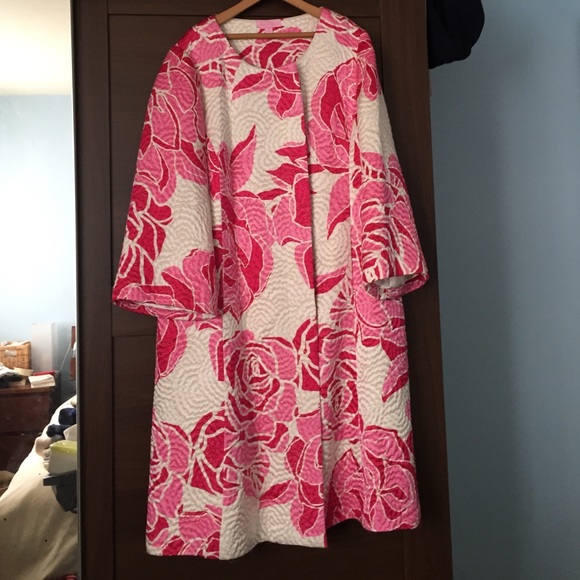 Help!? Info on this Lilly Pulitzer coat!?