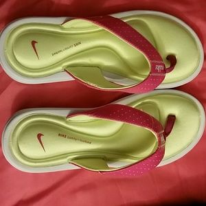 Nike flip flops