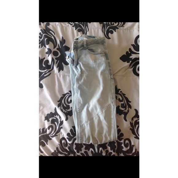 Zara light wash jeans