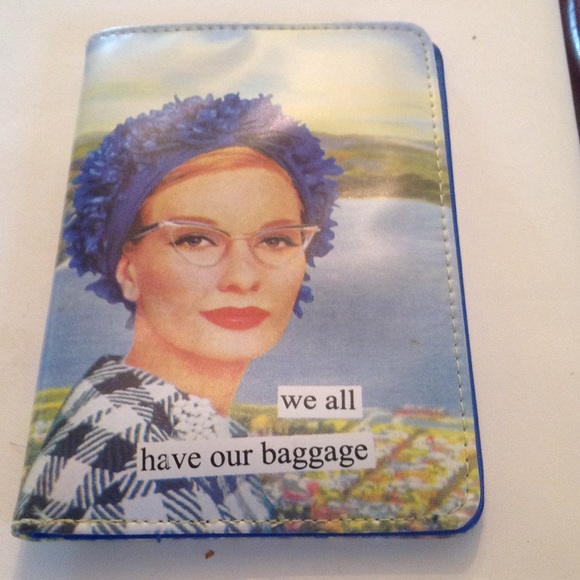 Accessories - Cute Passport Holder NEW