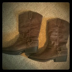Brown cowboy boots