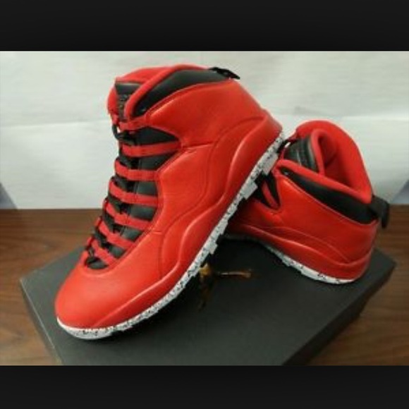 Bulls Over Broad Way 10s
