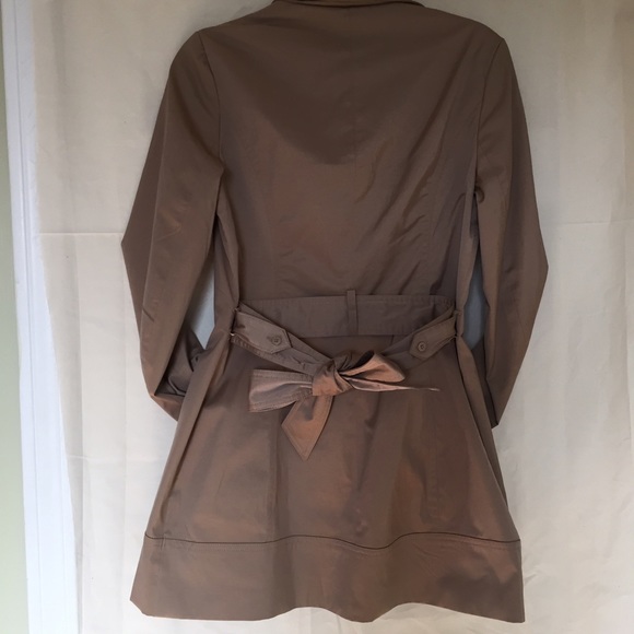 CUTE TRENCHCOAT FOR THIS SPRING - Picture 2 of 2