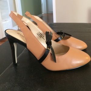 Nude & Black Shoedazzle Pumps