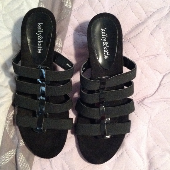 NIB Kelly and Katie Black Wedge Sandals