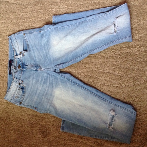 Light Wash Jeans