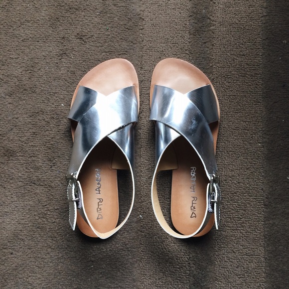 Dirty Laundry Cross-Front Sandals