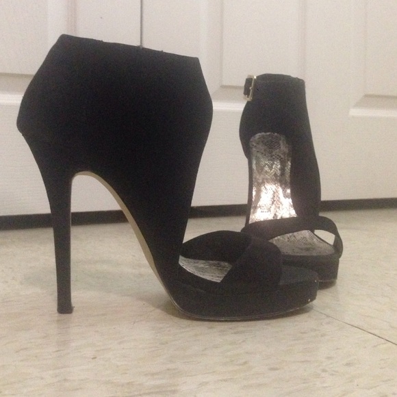 Black heels