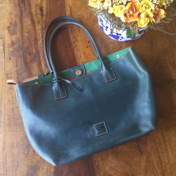 Dooney & Bourke bag