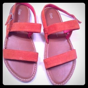 GAP ORANGE SANDALS