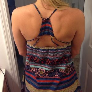 Really cute strappy sun dress!😃