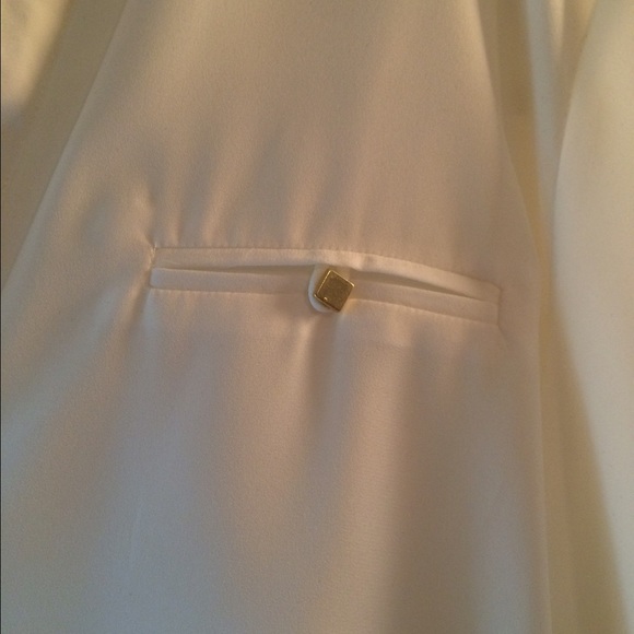 Blouse - Picture 2 of 4