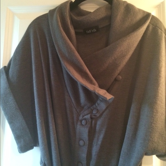 Sweater - Picture 2 of 4