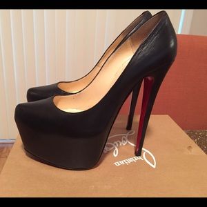 Christian Loubiutin Daffodile 160 MM