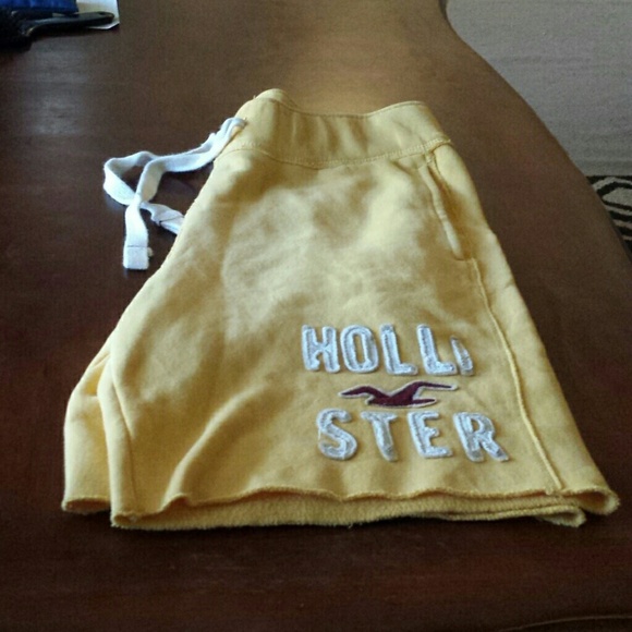 Holister comfy shorts