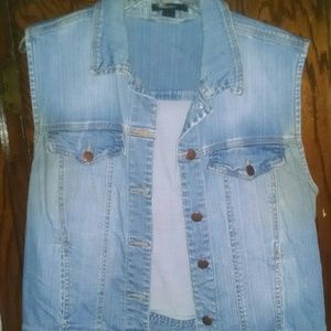Jean Vest
