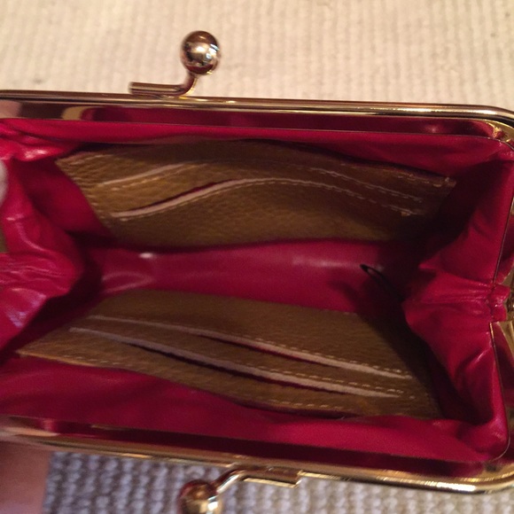 SOLD/NWOT/DOONEY & BOURKE/COIN PURSE/CREDIT CARD - Picture 3 of 4