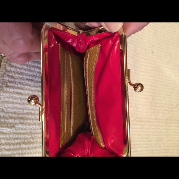 SOLD/NWOT/DOONEY & BOURKE/COIN PURSE/CREDIT CARD - Picture 4 of 4