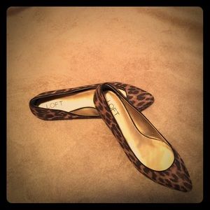 Ann Taylor LOFT Taylor skimmer flat