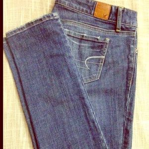 American Eagle Outfitters size 6 skinny jeans