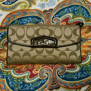 Authentic Coach Wallet