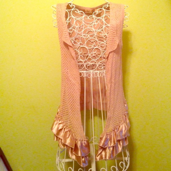 Tan Sleeveless Cardigan from Buckle