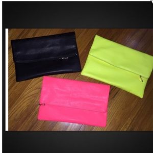 Oversized roll up clutch (2 colors)