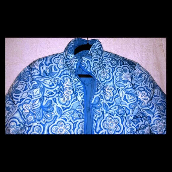 REDUCED- OFF SEASON!LL Bean Reversible Down Jacket - Picture 2 of 4