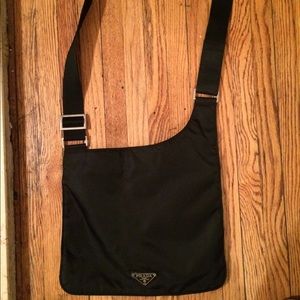 Black sling bag