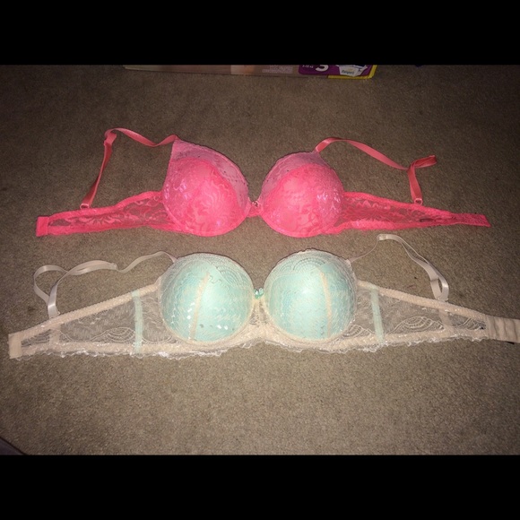 2 bundle deal bras!