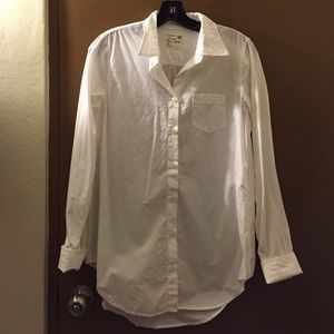 AE White Buttom Shirt
