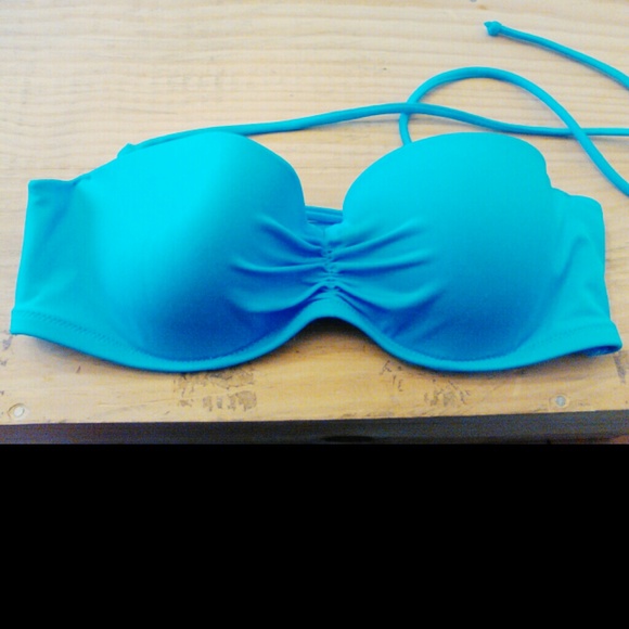 VS!!! Sexy, strappy bandeau bikini top! 34B.