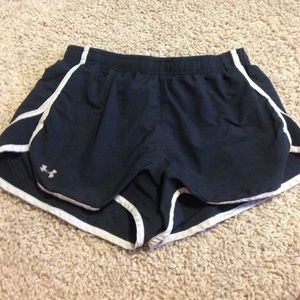 under armor black and white running shorts