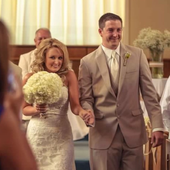 • Closet Information  |  Meet Your Seller • - Picture 4 of 7