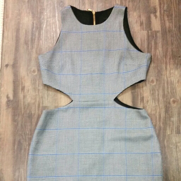 ***FLASH SALE TONIGHT ONLY!!***Naven Dress - Picture 3 of 4