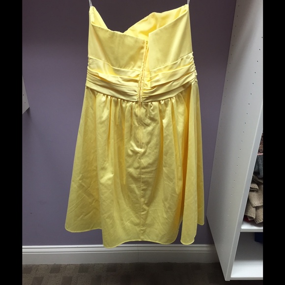 Yellow strapless dress - Picture 3 of 3