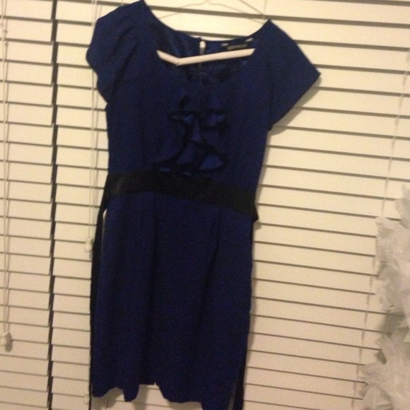 Blue dress with ruffles