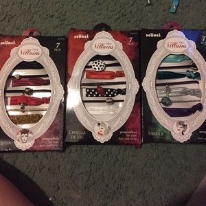 Scunci ponytail holders LE Disney