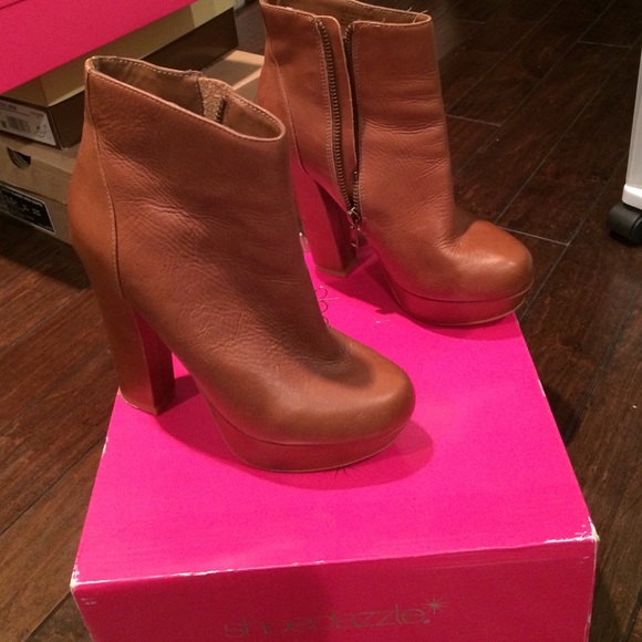 Steve Madden boots