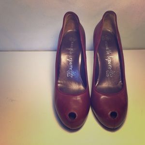 2008 Nanette Lepore shoe