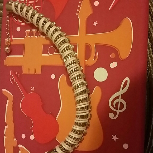 Bracelet - Picture 2 of 4