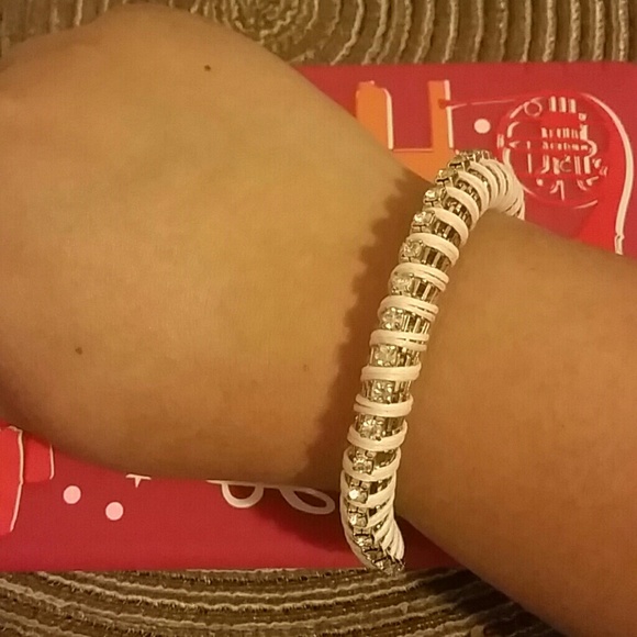Bracelet - Picture 3 of 4