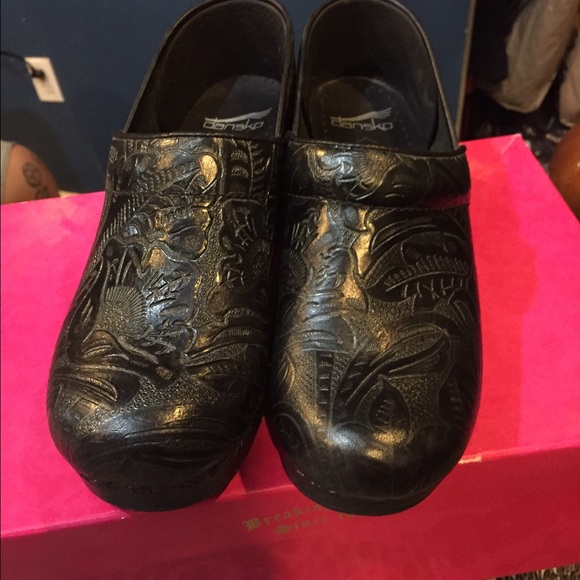 Nurse clogs
