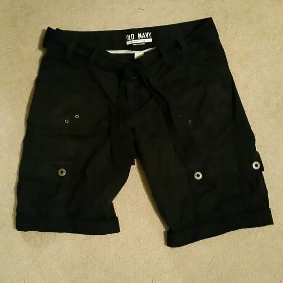 Old Navy Ladies Black Cargo Shorts